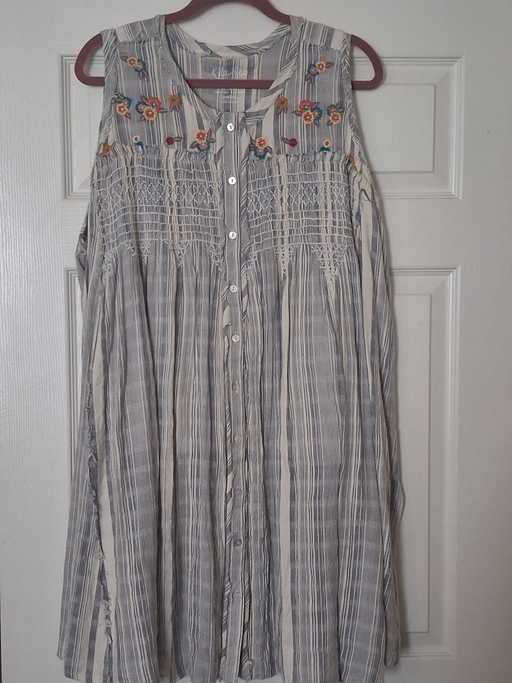 Sleeveless Gray Striped Midi Dress with Floral Embroidery